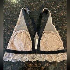 Victoria’s Secret Pink Lace Bralette Bra Size Small Sexy Lacey Comfy